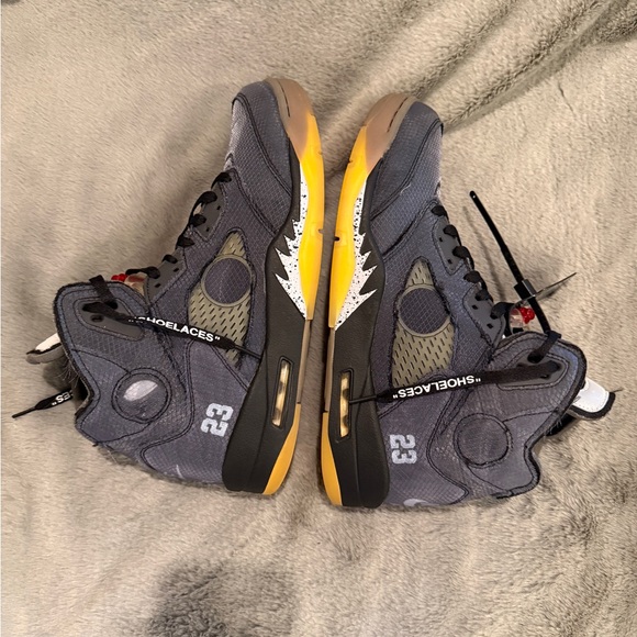 Air Jordan 5 Retro Off-White Muslin - Size 13M - Picture 8 of 11